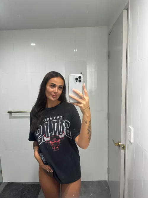 would you try me after a hard workout? (F) by _henessygirl_