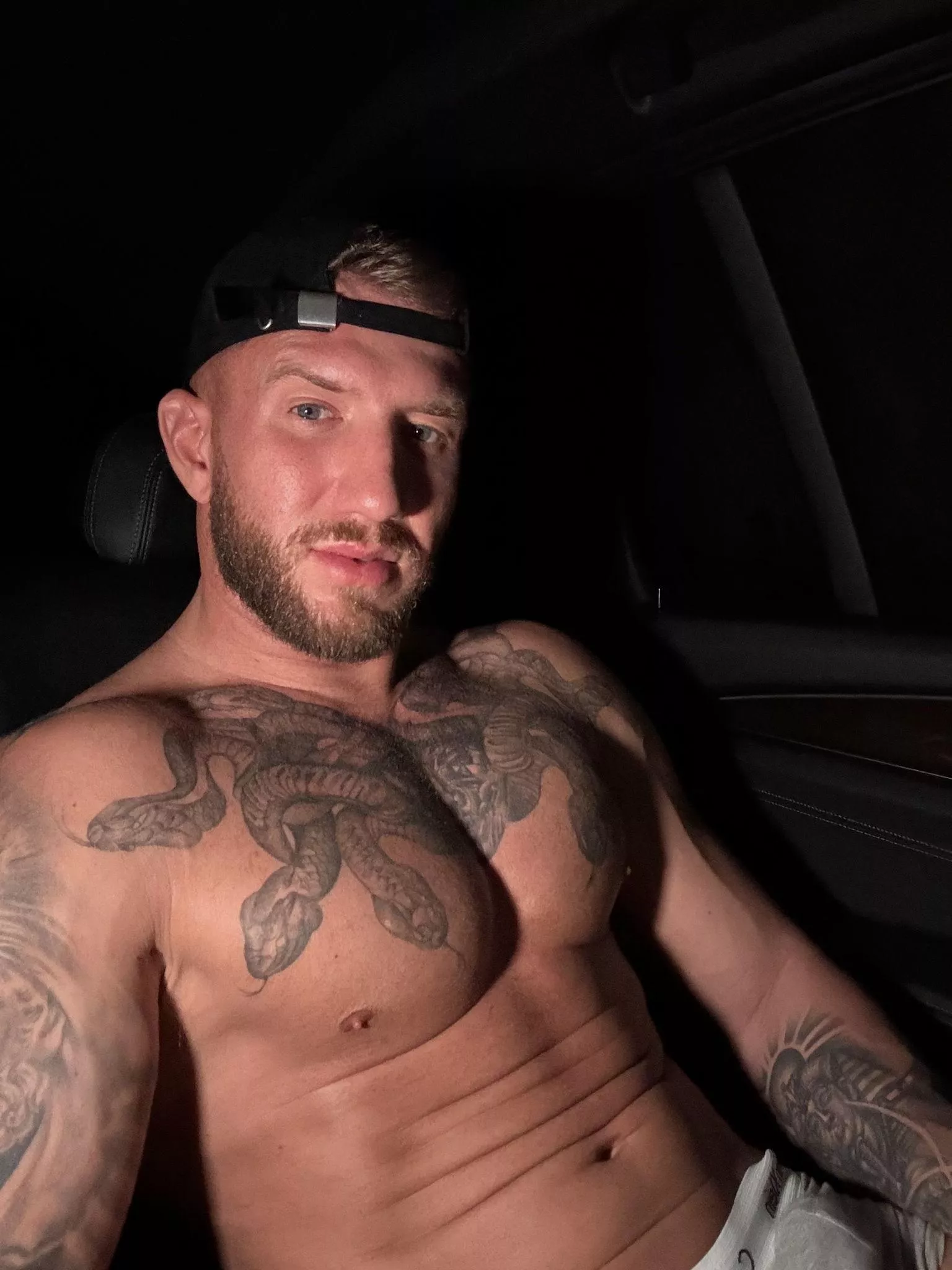 Would you wrap your hands around my face and draw me in for a deep kiss? posted by onlybigj