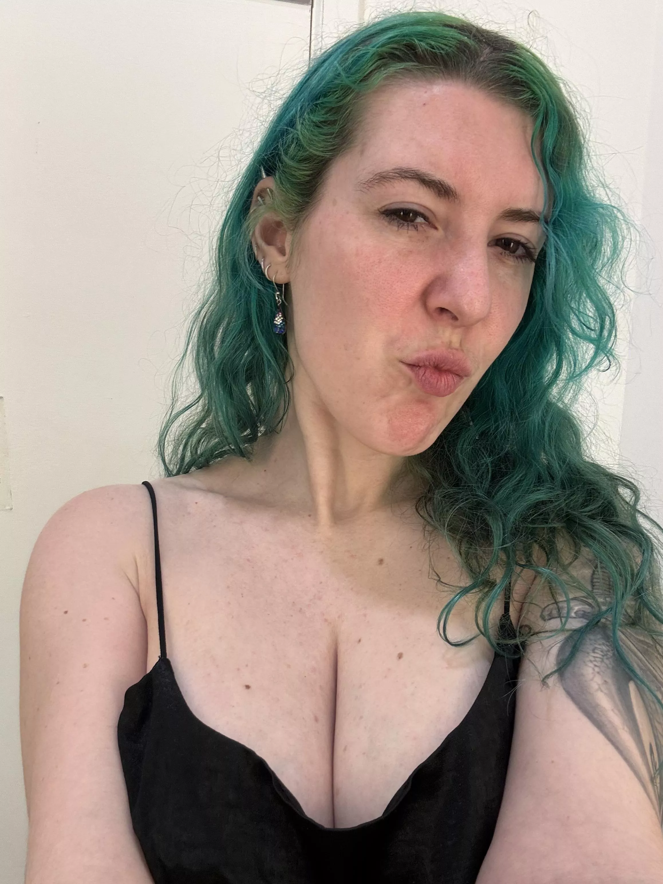 XOXO posted by sirenskiss3