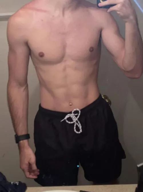 22 army dude lf masc muscle bros. Bottoms+ verbal+. Send a pic @jj185720 by MainSerious4614