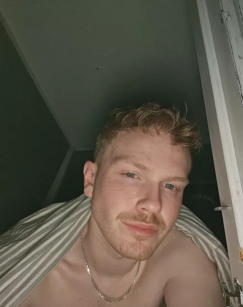 (24) heads up! Booring face pic incoming by YourVeryOwnGingerBoi