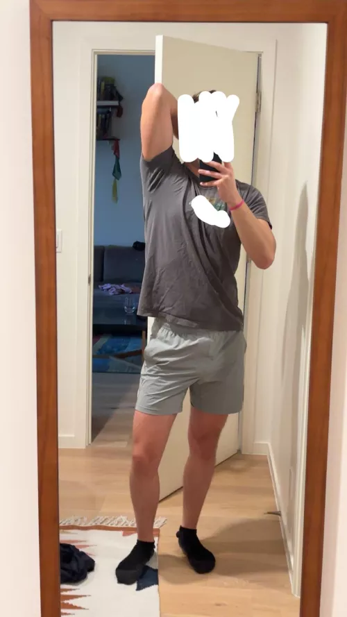 25 Big d shy straight dude. Looking to chat and maybe trade some pics. Face pics a must. Sc is azbro8 by Bigjockduuude