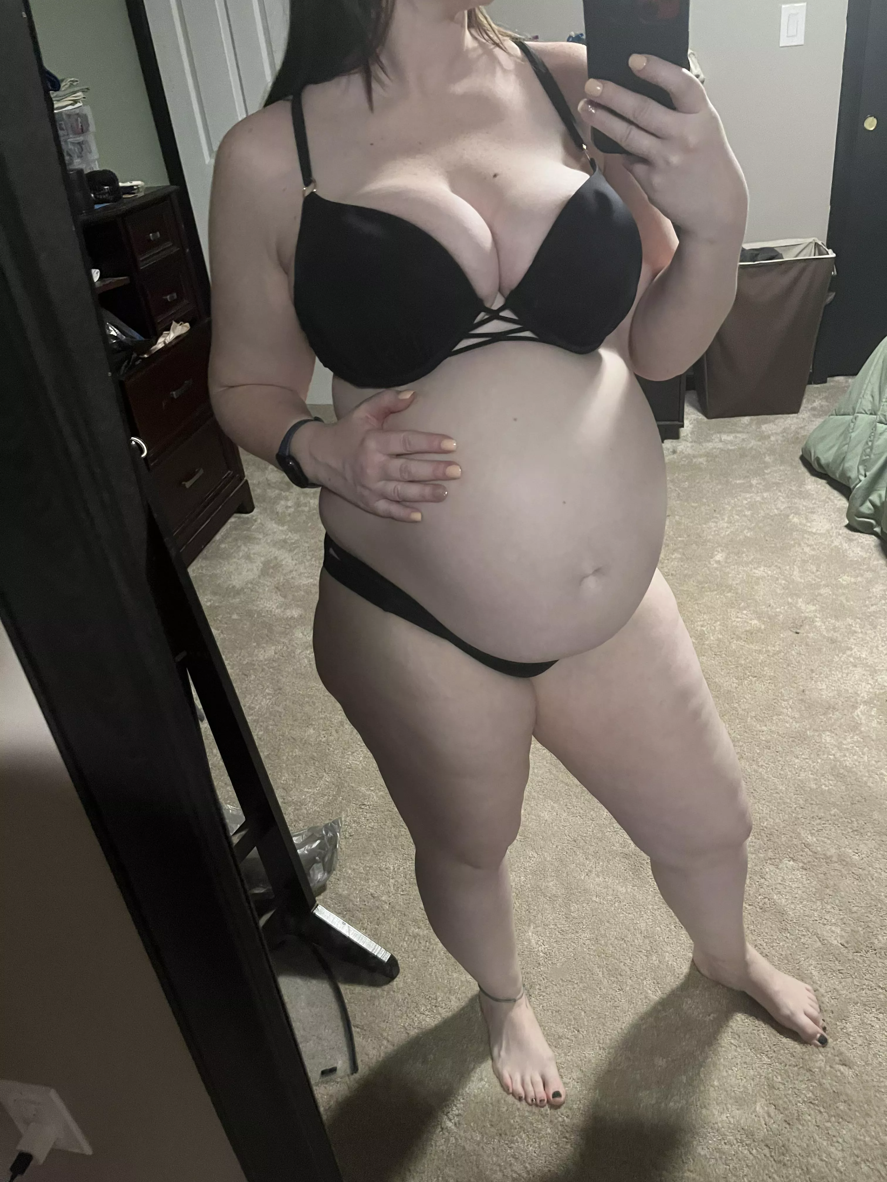 26 weeks pregnant with twins! How’s my body look in a bikini? posted by preg_mom_of_twins