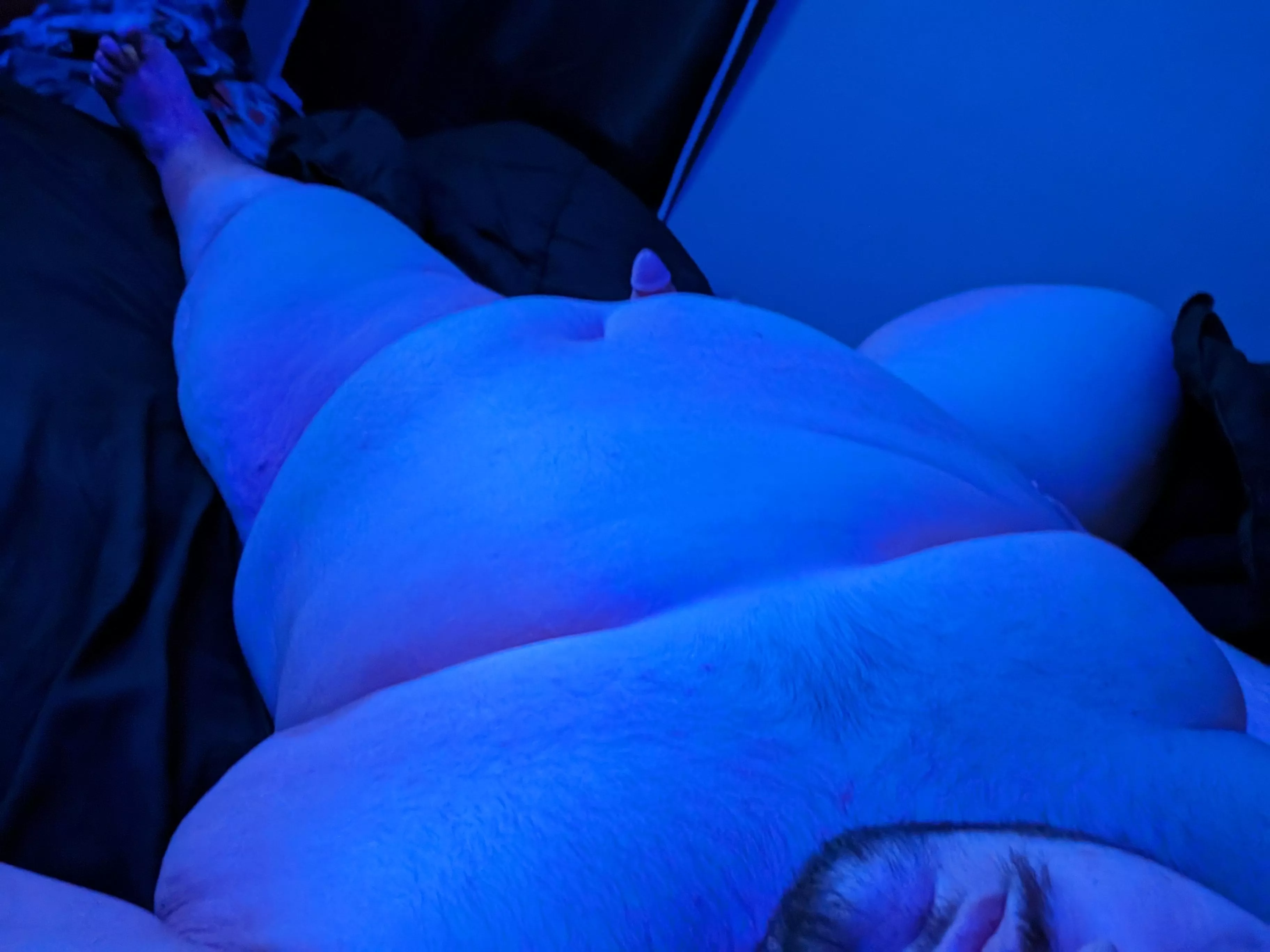 33(WNY) Ride my face or my cock?  posted by Flimsy_Passion123