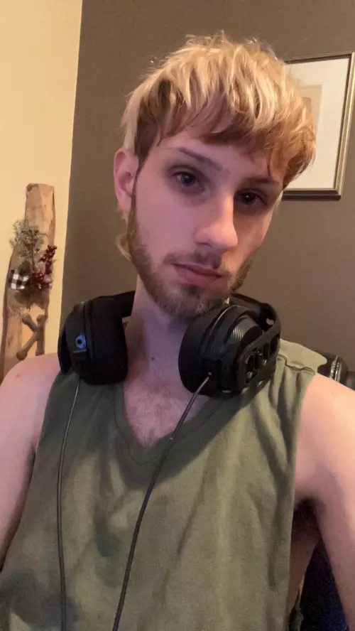 Bored asf, chats? by nate-king98