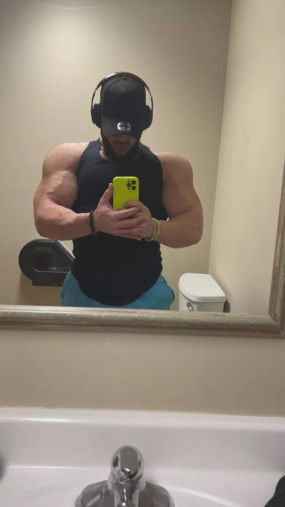 Daddies Here posted by Damiantheone96