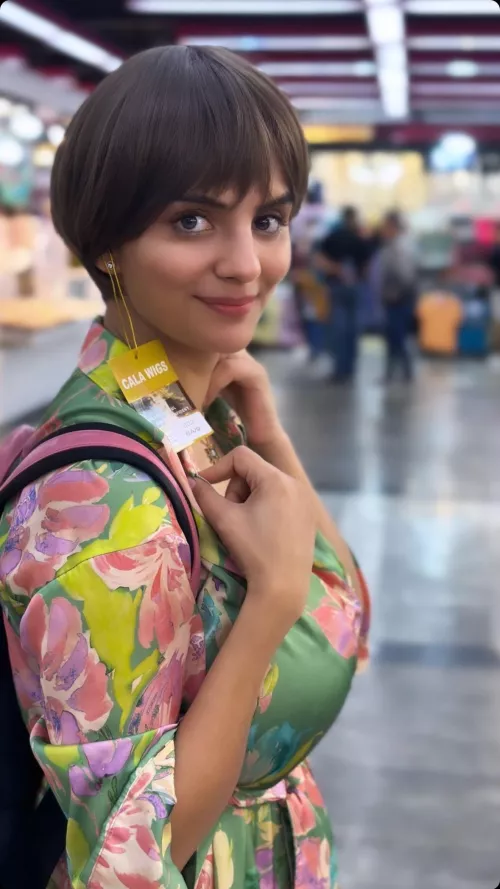 Different wigs, same bust by mag0894