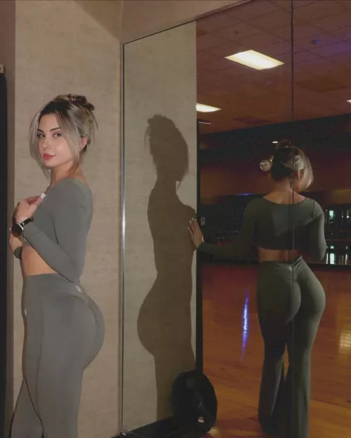 do i look good in grey leggings by tcts