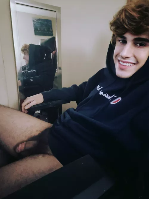 Do u like untrimmed boys? by Then_Debt7778