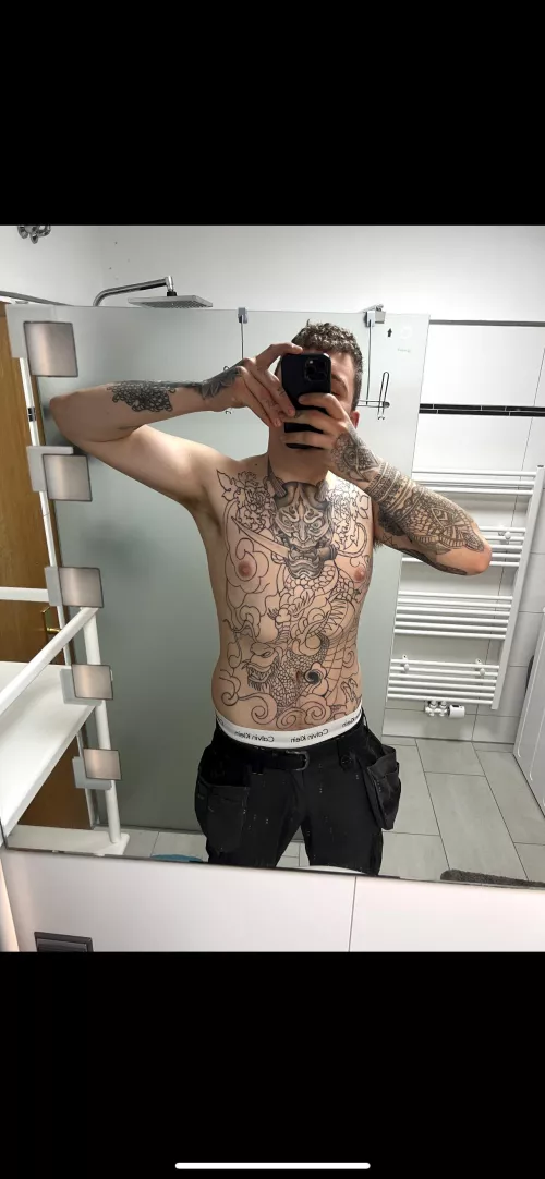 First time posting so is there any love for a 6’4 hunk  by Opening_Drag_2854