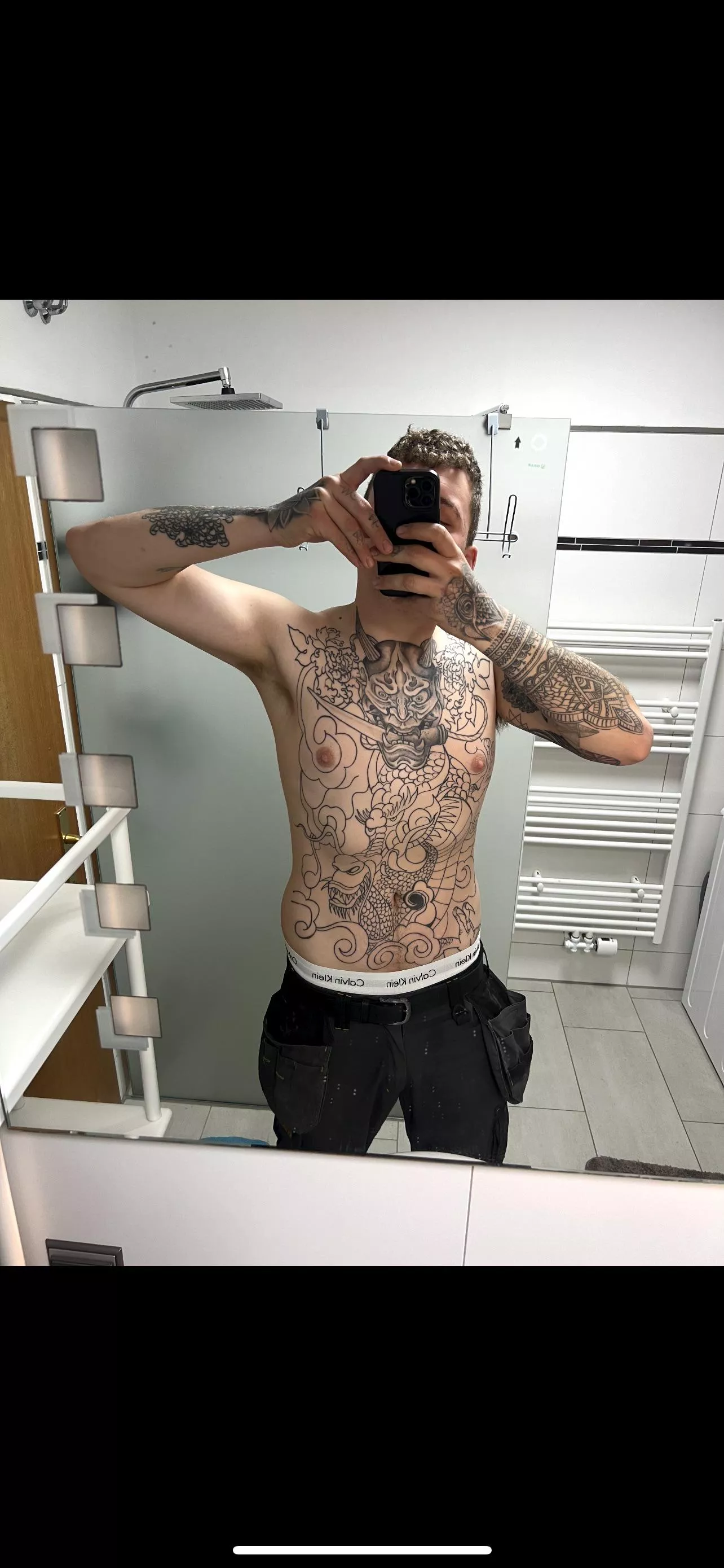 First time posting so is there any love for a 6’4 hunk  posted by Opening_Drag_2854