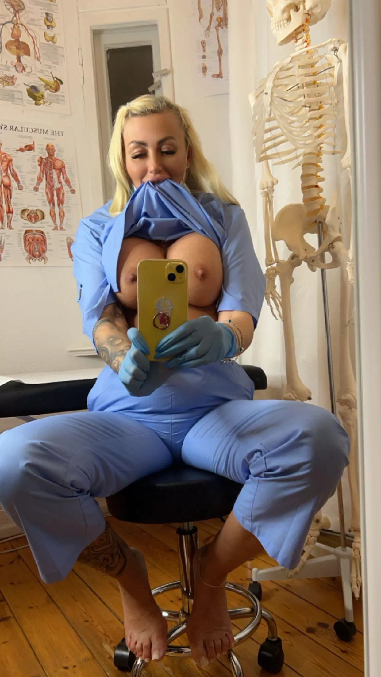 Friday shift.. i can't wait anymore.. i'm so horny i think i take the next random patient who walk in thru the door ;) posted by embermonroex