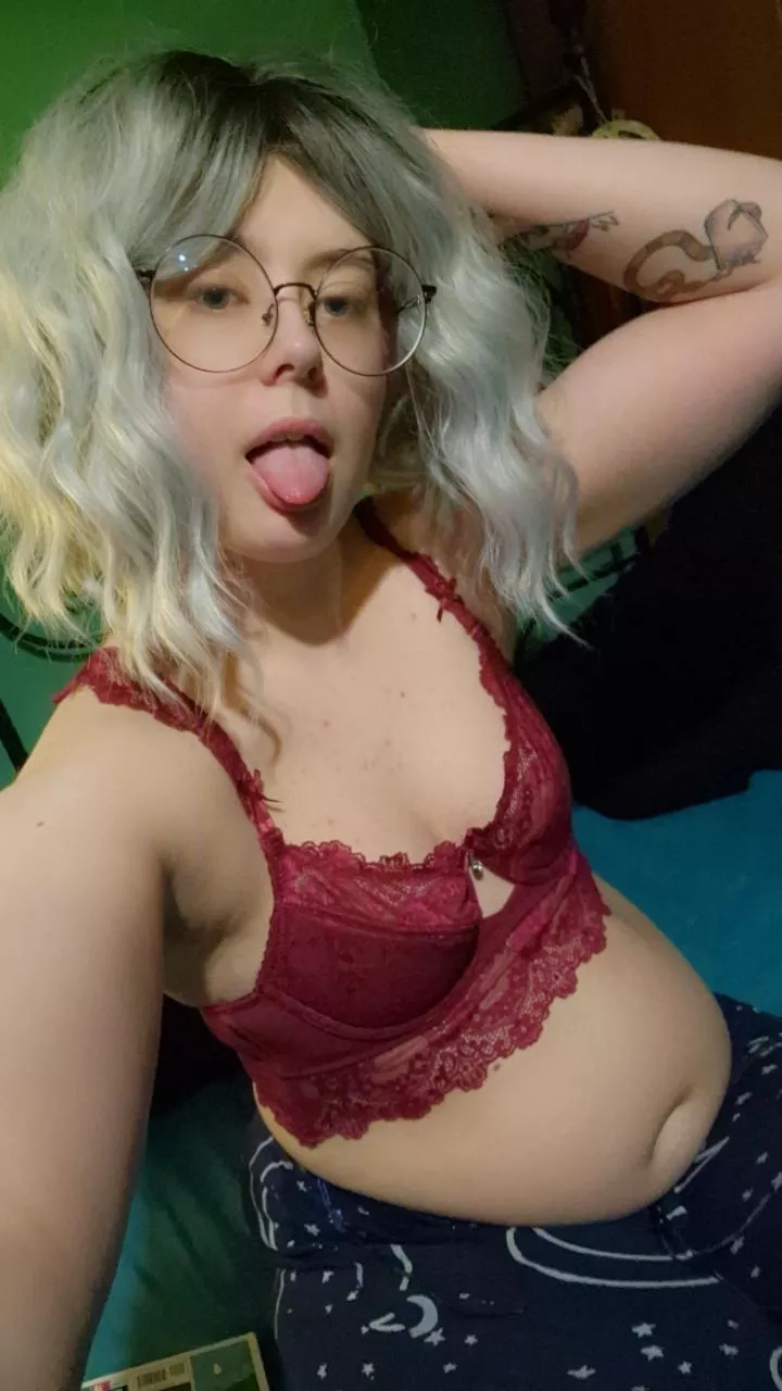 from a week ago, look at that tummy~ posted by ChrysalisKiss