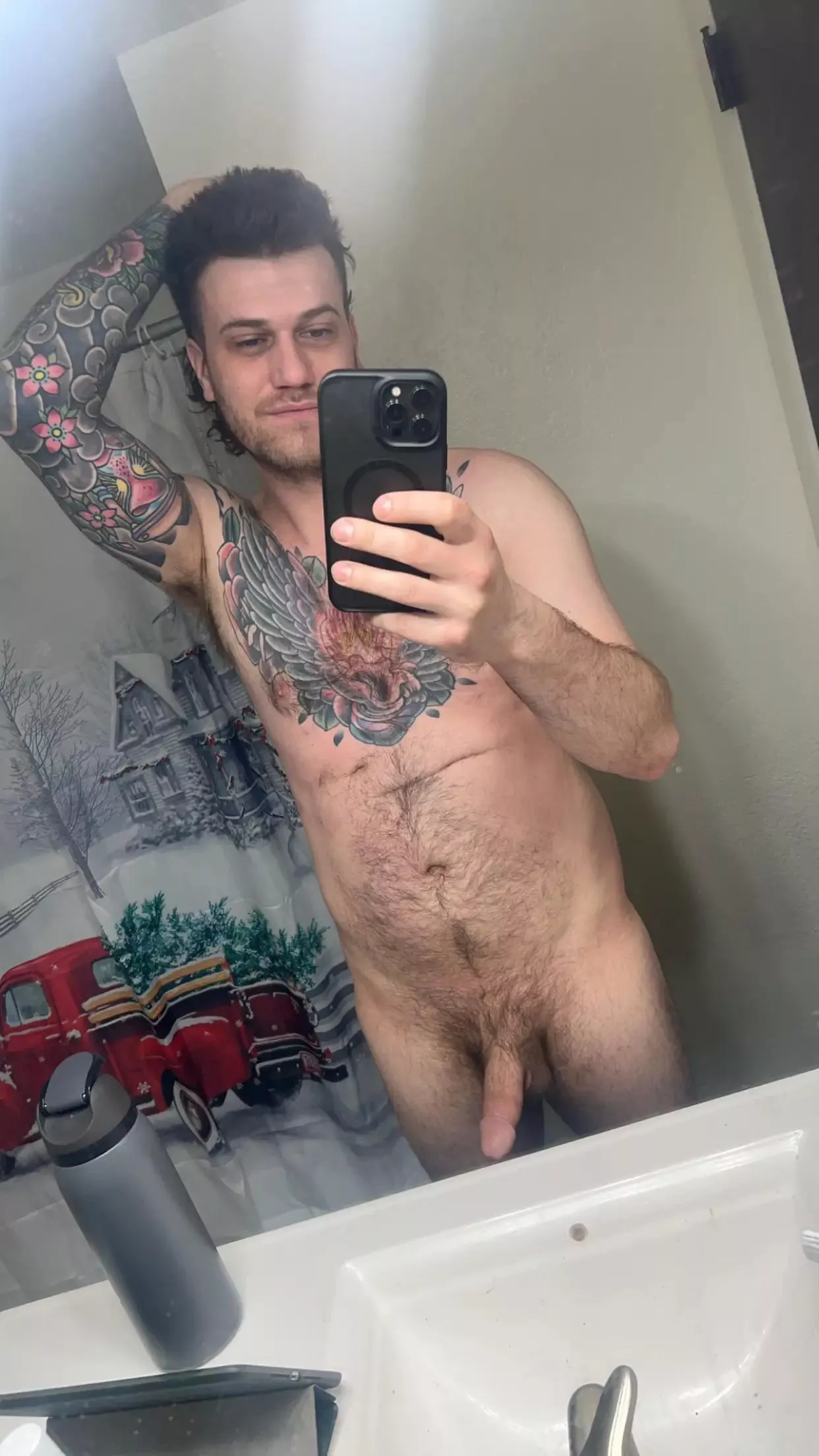 Happy Friday :) let’s talk 😈 posted by metaln00d