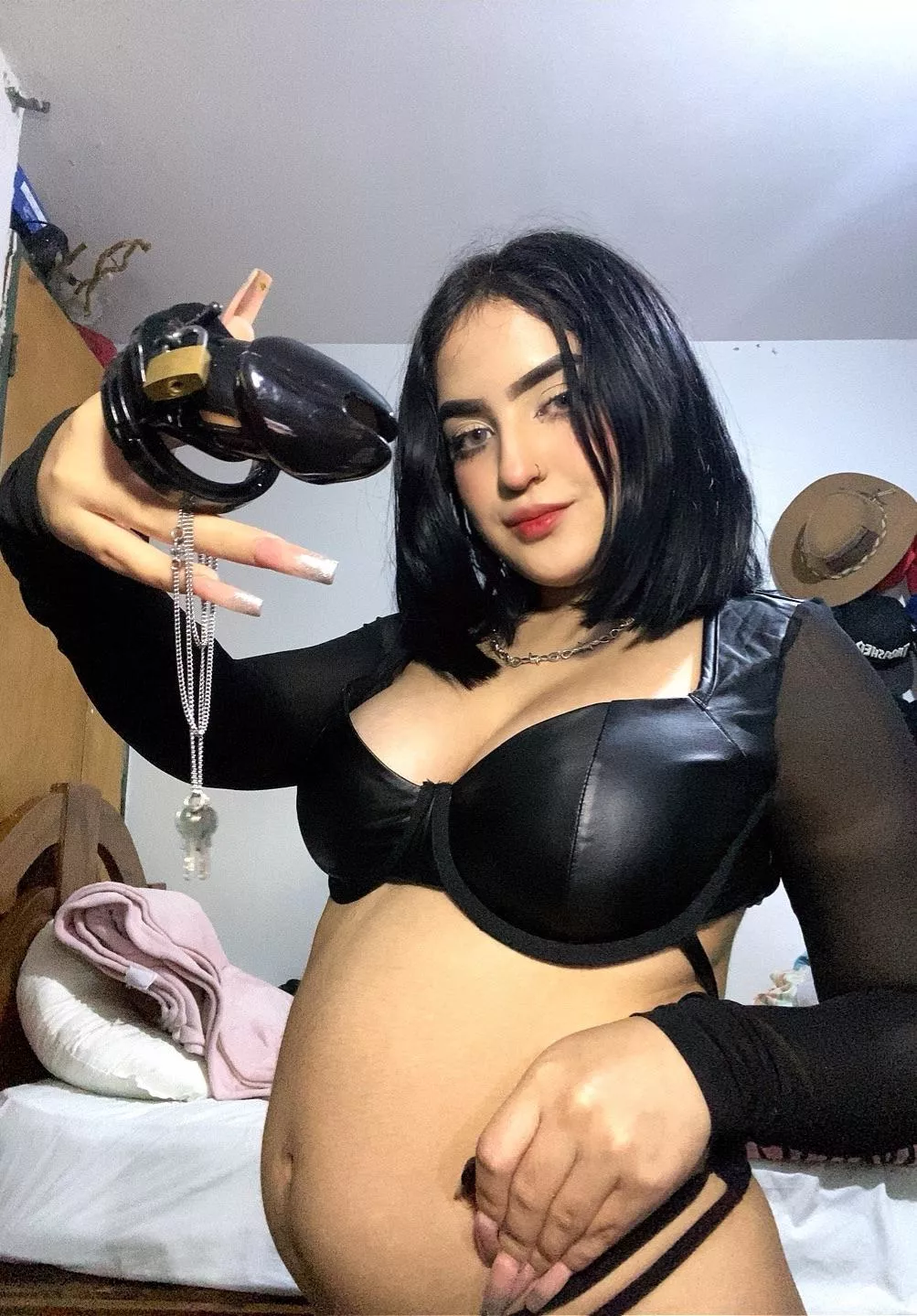 Have you ever been locked up and humiliated by a pregnant Goddess? posted by anotherjaack
