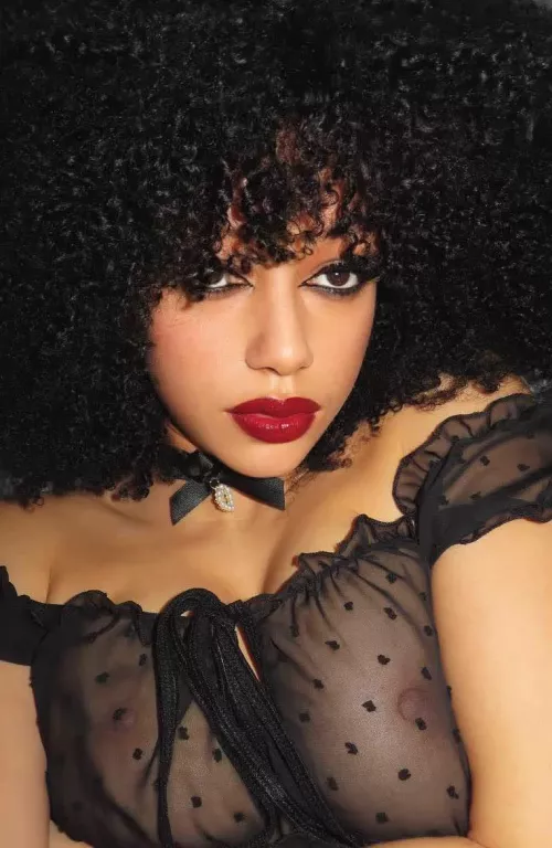 I dare you to touch it by Samiraxoxodarky