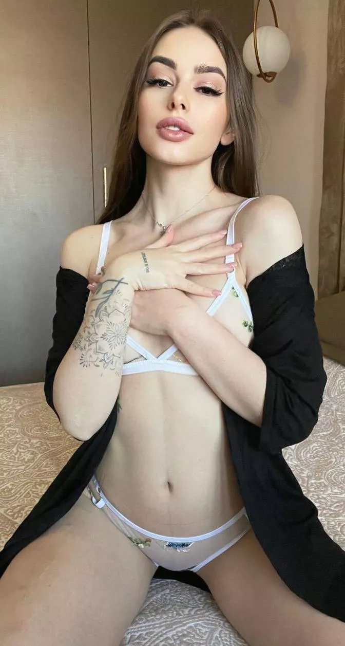 I decided to take a selfie to remember our evening posted by Existing-Arachnid-92