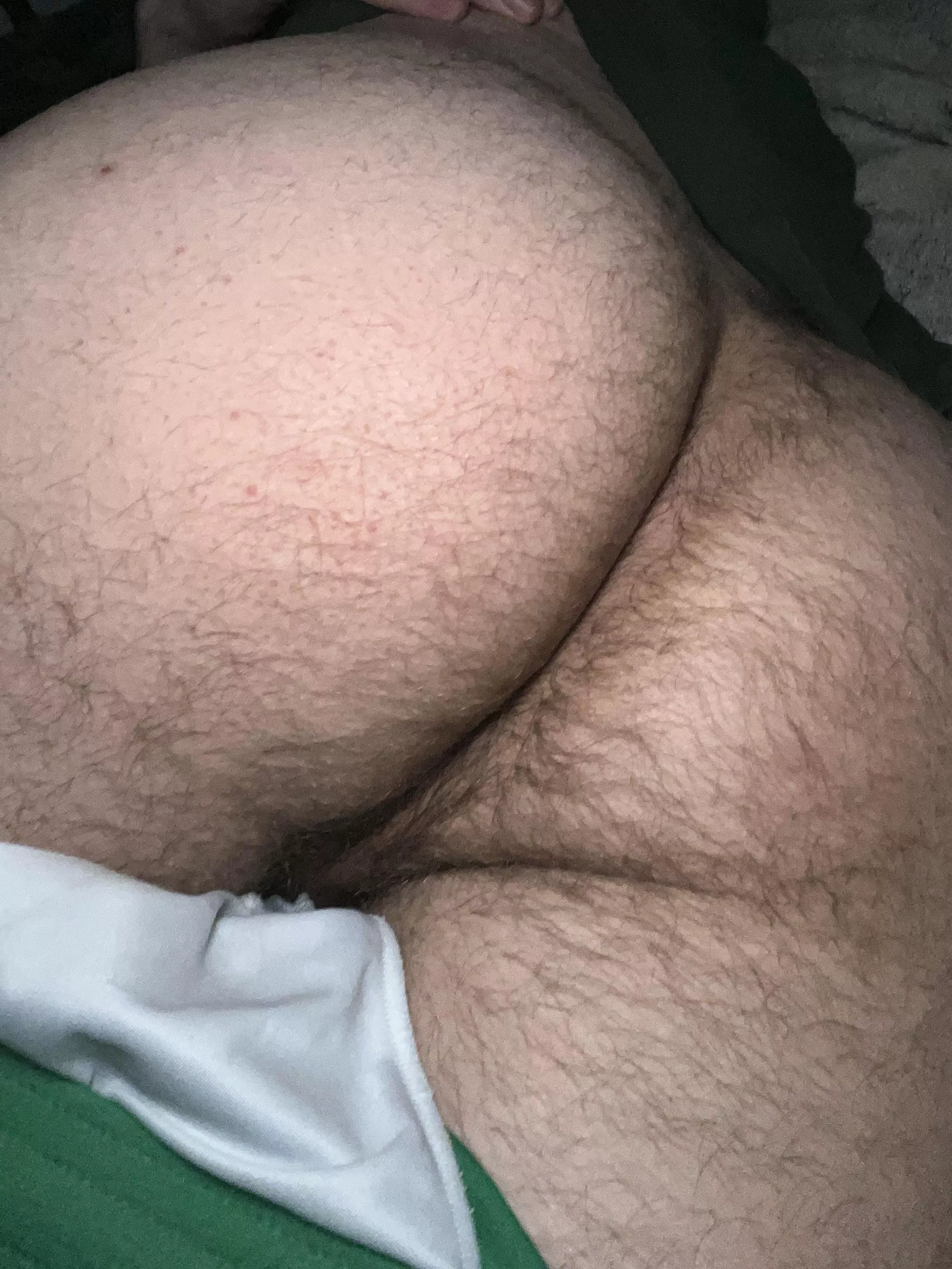 i got a perfect place for your nose  posted by mishamsmsmsm