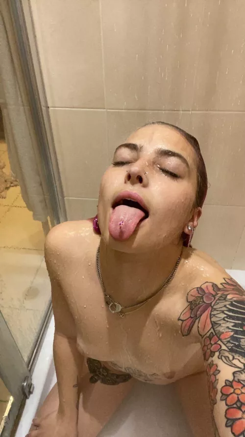 I love being on my knees in the shower 🤤👀 by Lily-rose2002