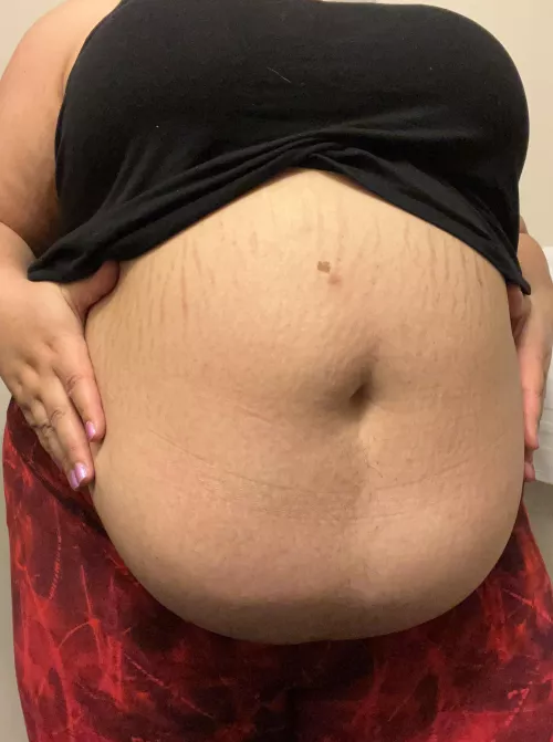 I love chocolate too much to be skinny 😂 by mamadomme