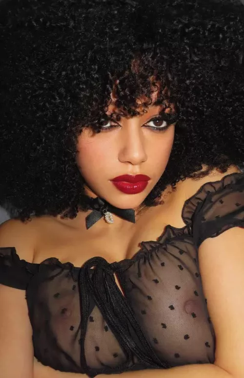 I love going braless by Samiraxoxodarky