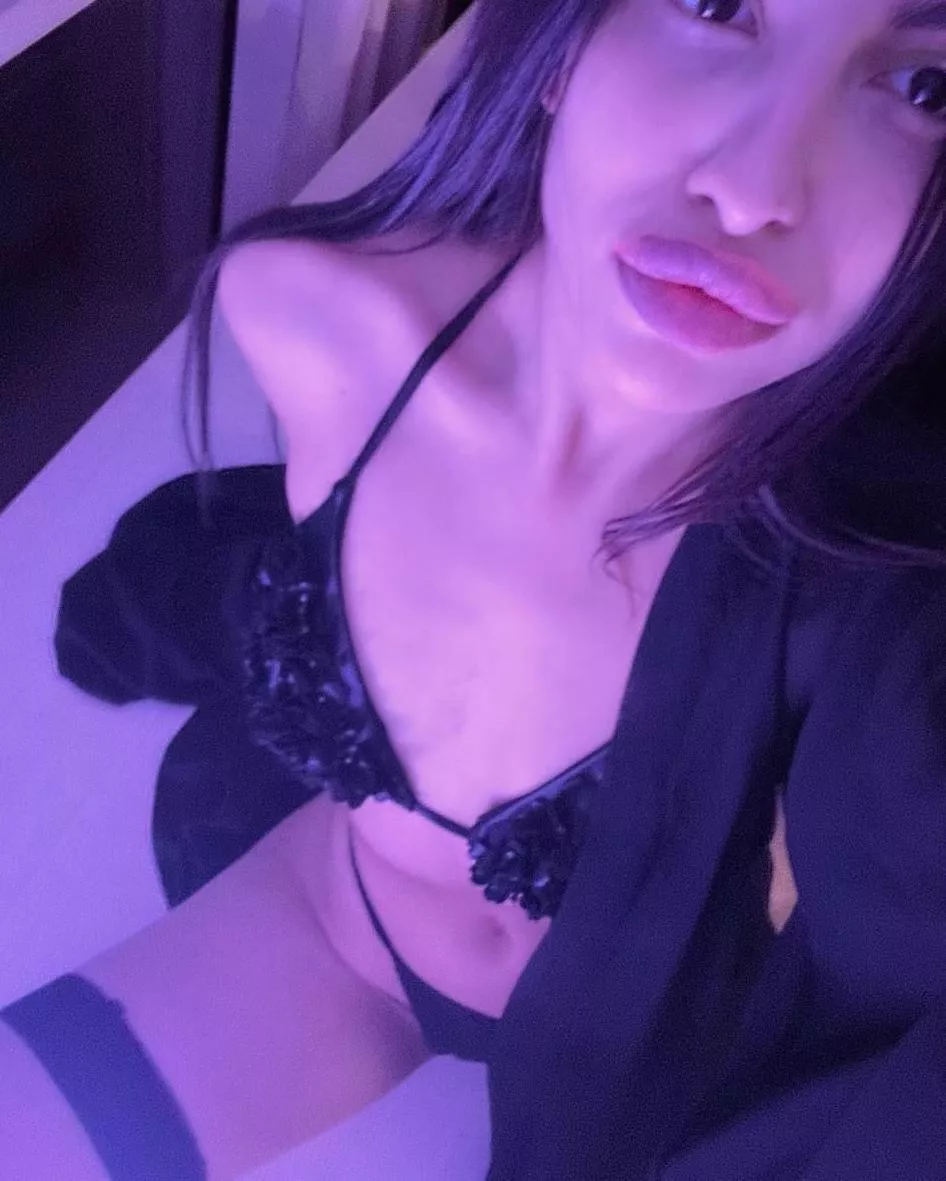 I need your clothes, your boots and your motorcycle Perfect wife for u daddy posted by suteljeui