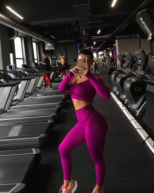 Lets lift some weights by upwindPride75