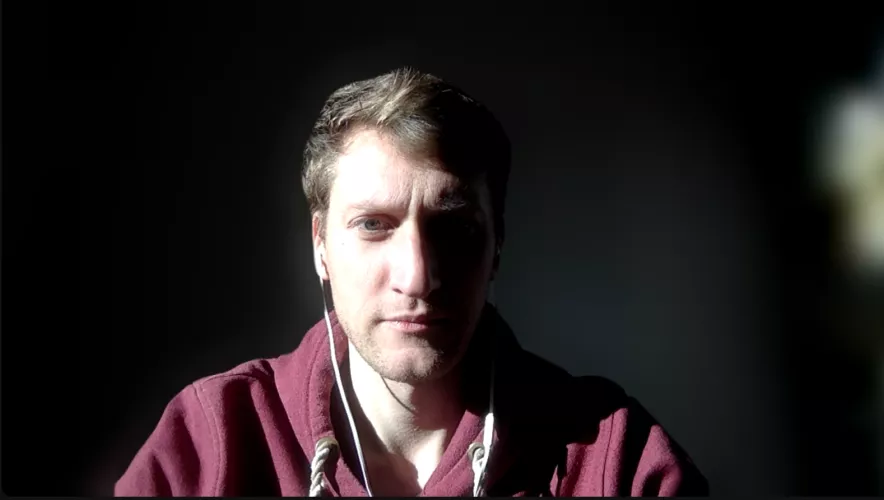 Light and shadow play - took a screenshot during the zoom call 😆 by boringthing