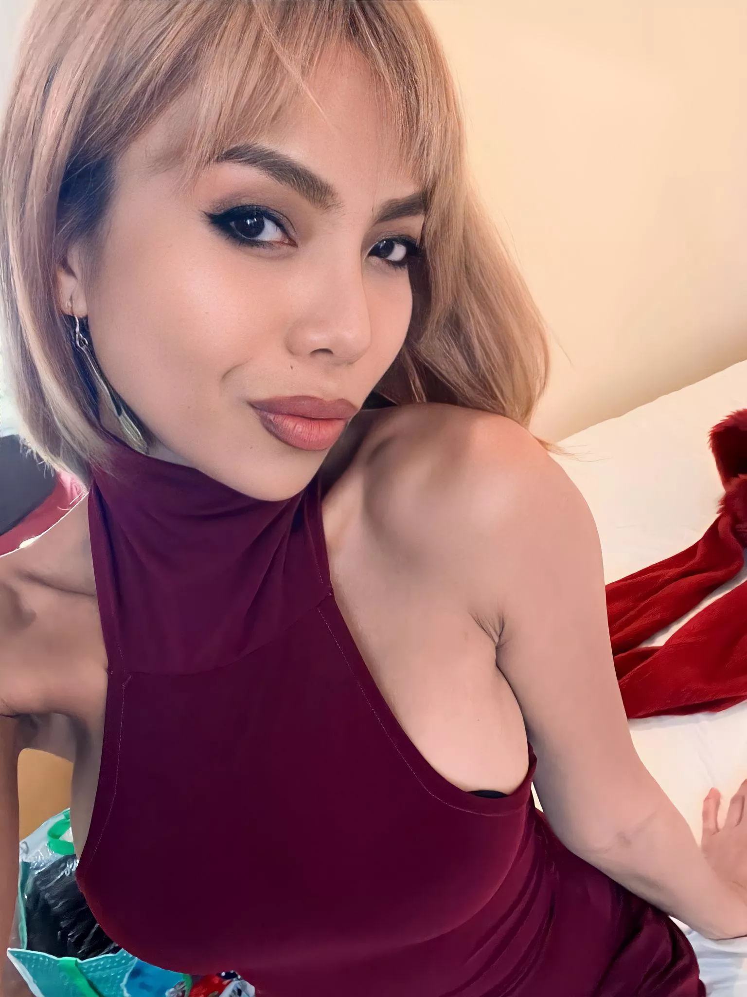 My beauty was not meant for just sitting around, they're here to satisfy you! posted by essanirvana