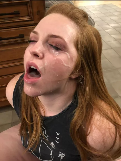 My biggest facial yet (from one guy anyway…) by Gingermommapawg