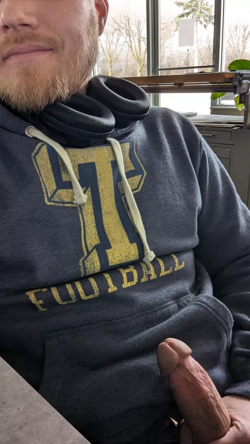 My face felt so hot taking this with my back to my coworkers. I might post the video of it so you can hear them talking to one another... by NarwhalFacepalm