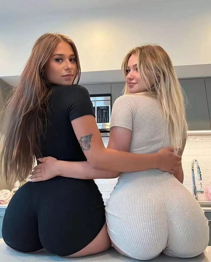 Name of the left one? posted by xpunk81