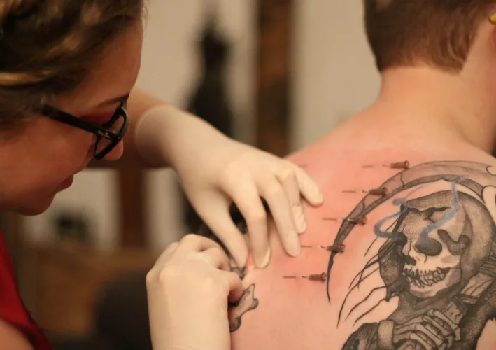 Needle play by LaDameDe