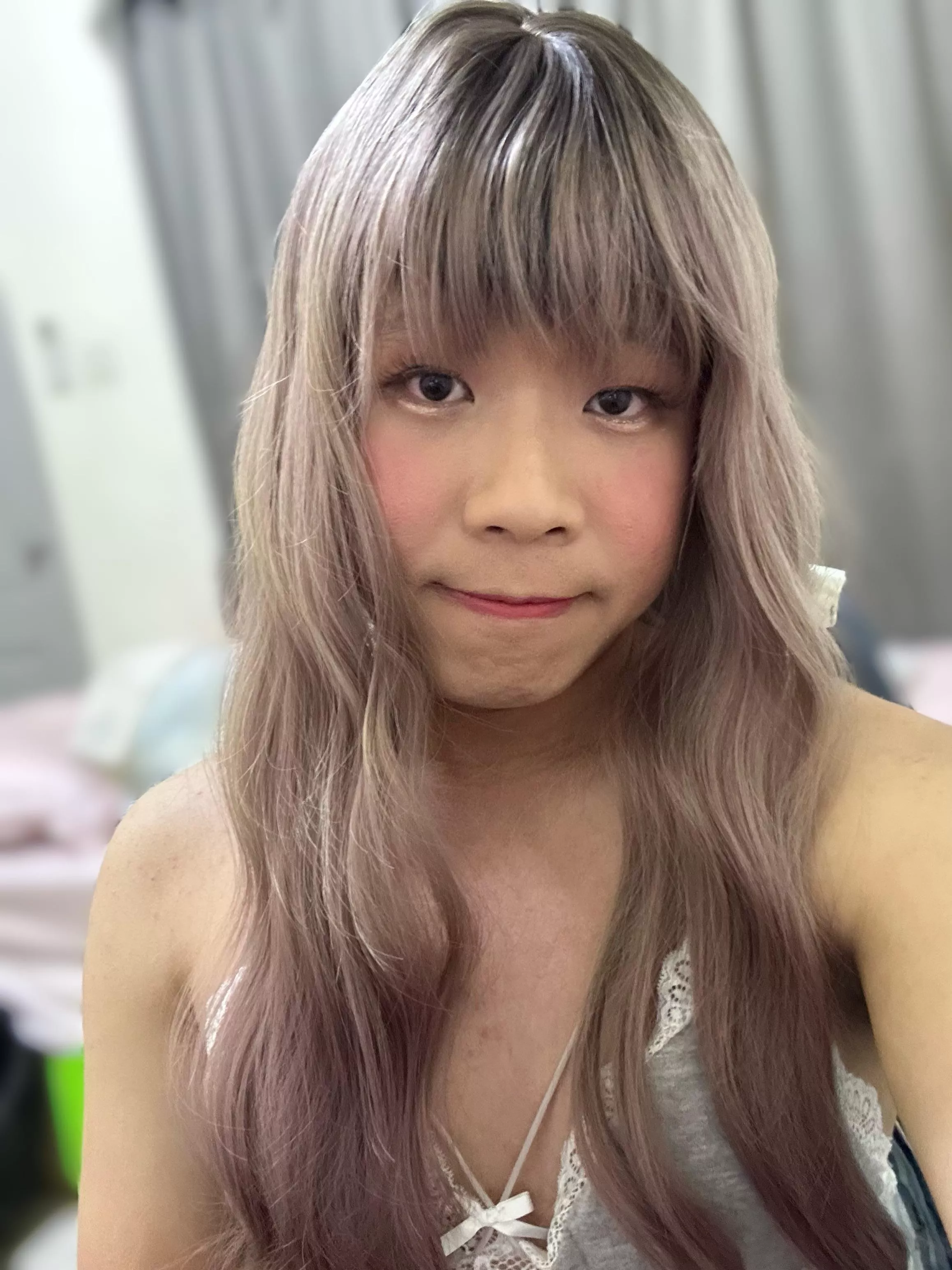 New hair style😉 posted by BLUEYOLOBABY