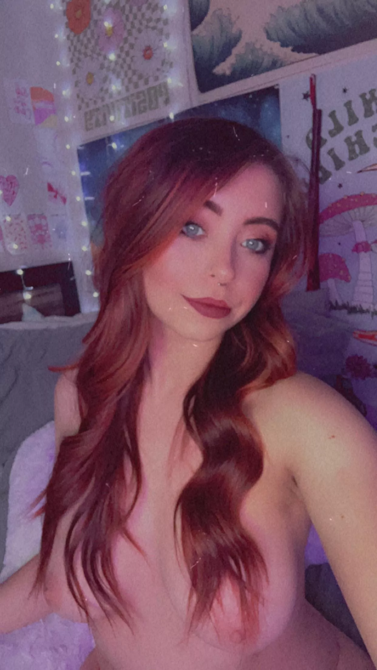 Online, fuck machine is waiting 💜 www.chaturbate.com/stacycakesxo posted by stacycakes33