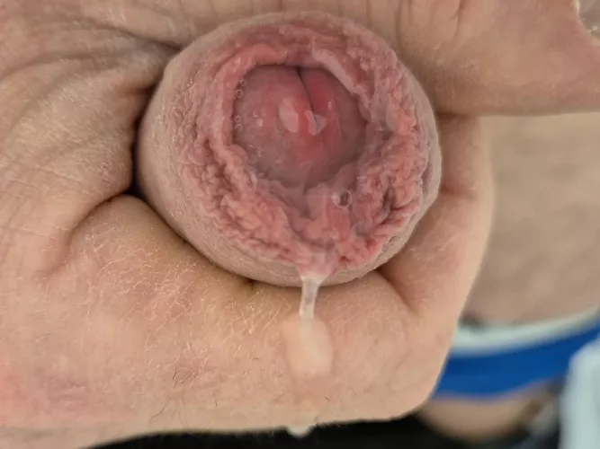 Pouring out of me  by voluntarilydrunk