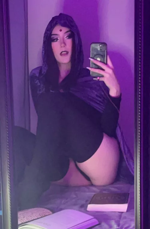 Raven All Grown Up by vee_bimbo