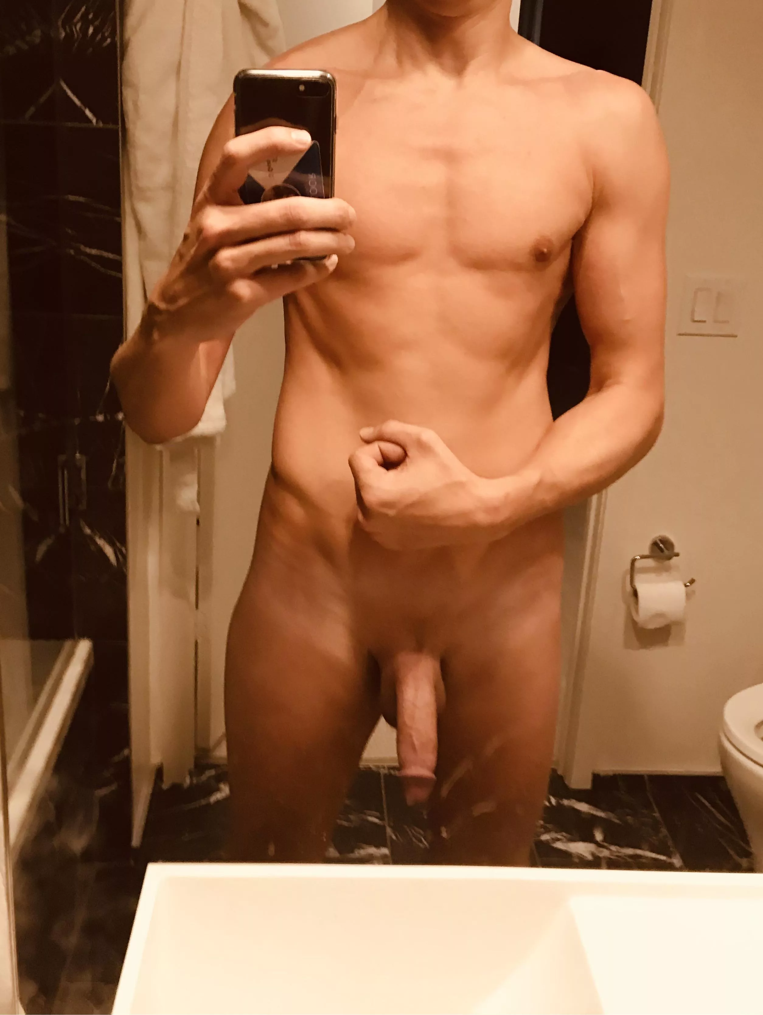 Shower after a pump 😜 [29] posted by funslimdude