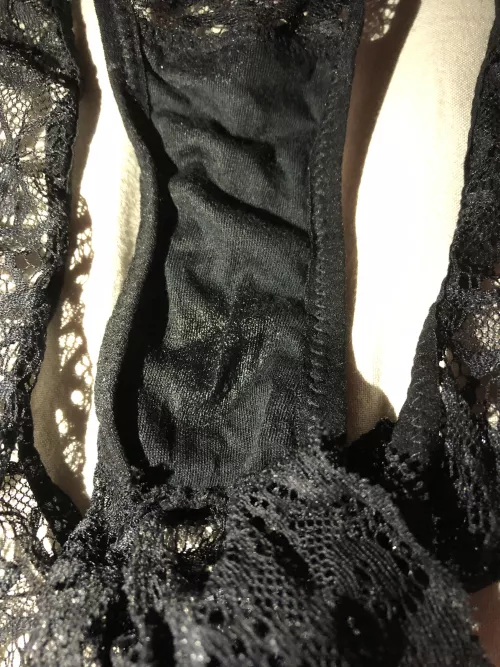 Sisters dirty knickers by tomsissy24