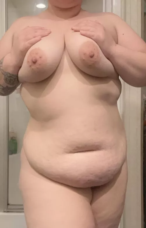 So stuffed. My belly is hanging so much lower lately by SpoiledMissC