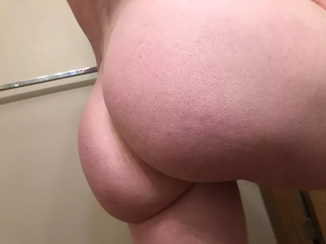 Soft and firm by theAssman8108