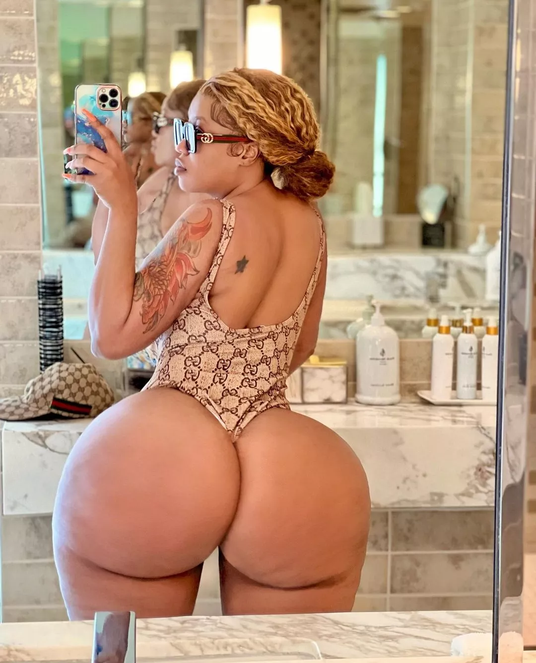 THIS is a BOLT 🍑🍑🍑 posted by AlCeVille