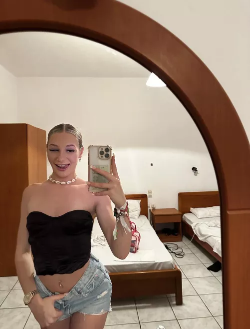 This necklace is deffo classy by Charming-Fact-9794