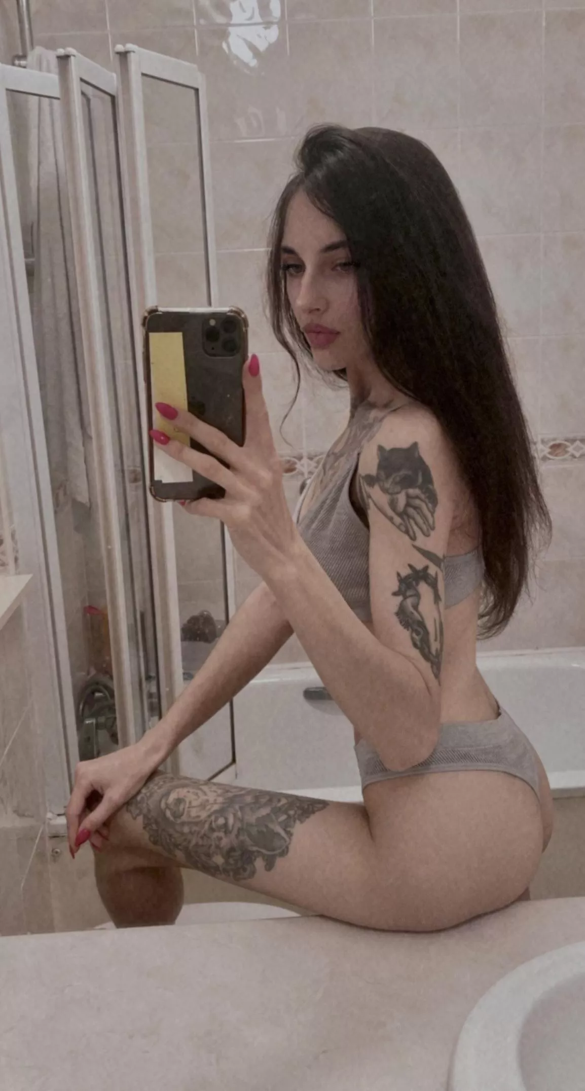 Touch the beauty posted by iskidi