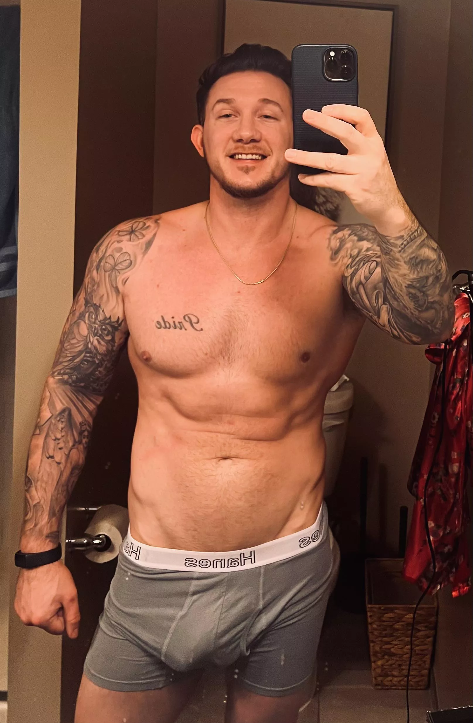 Turning 40 in a week! 😬 posted by Charlieontop24