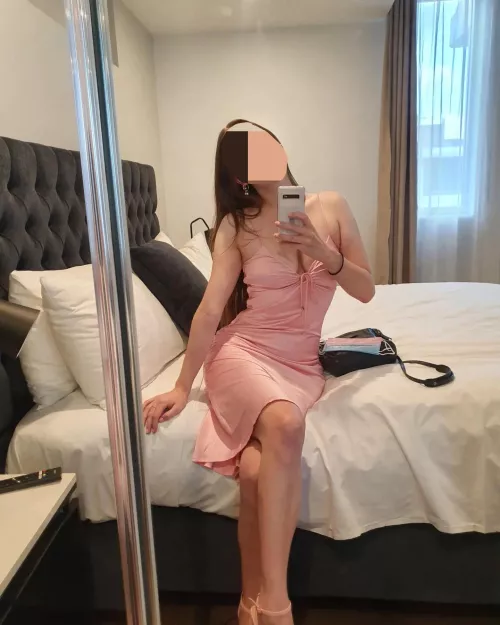 Visiting my favourite FWB looking forward to getting fucked tonight by rose_exhibition