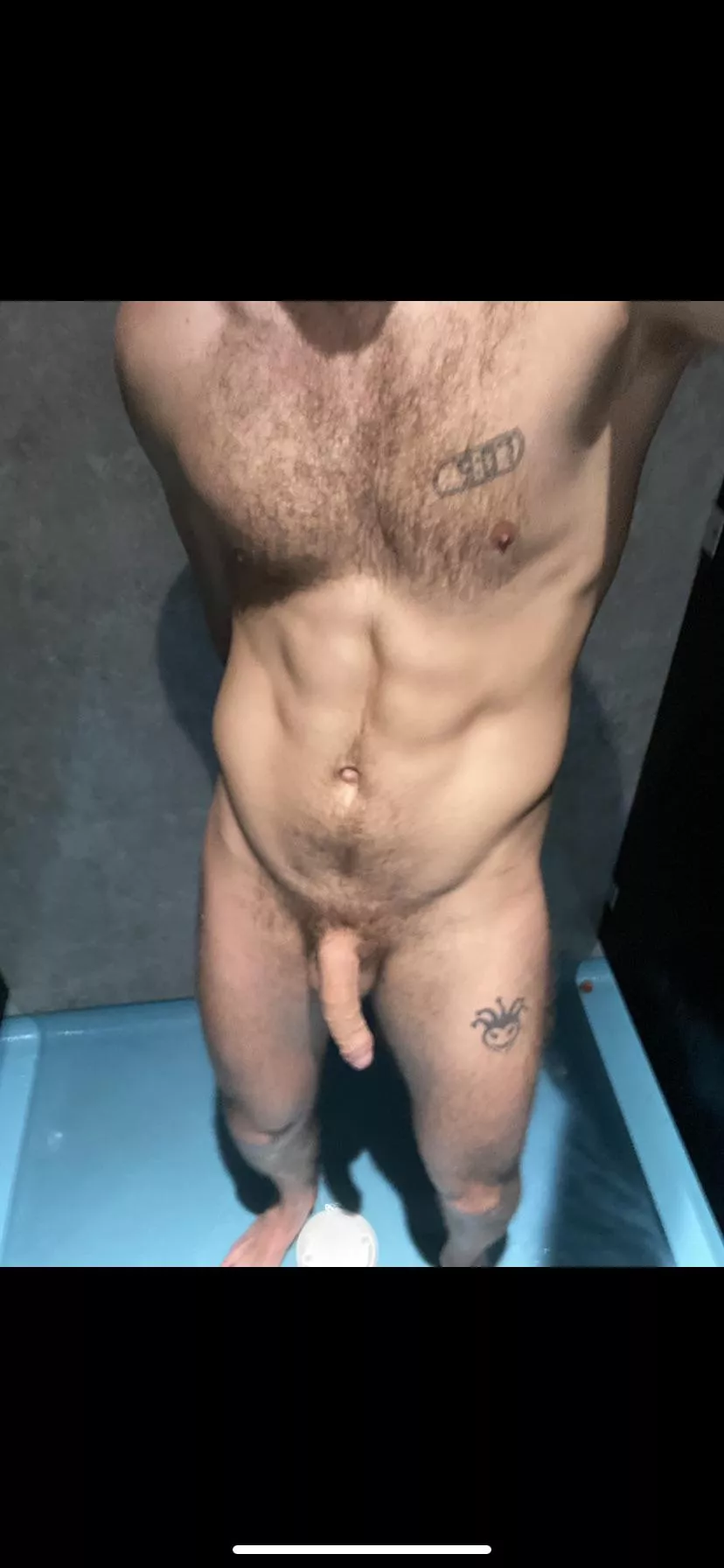 What the gym bros in the locker room get to see posted by Captaincurve907