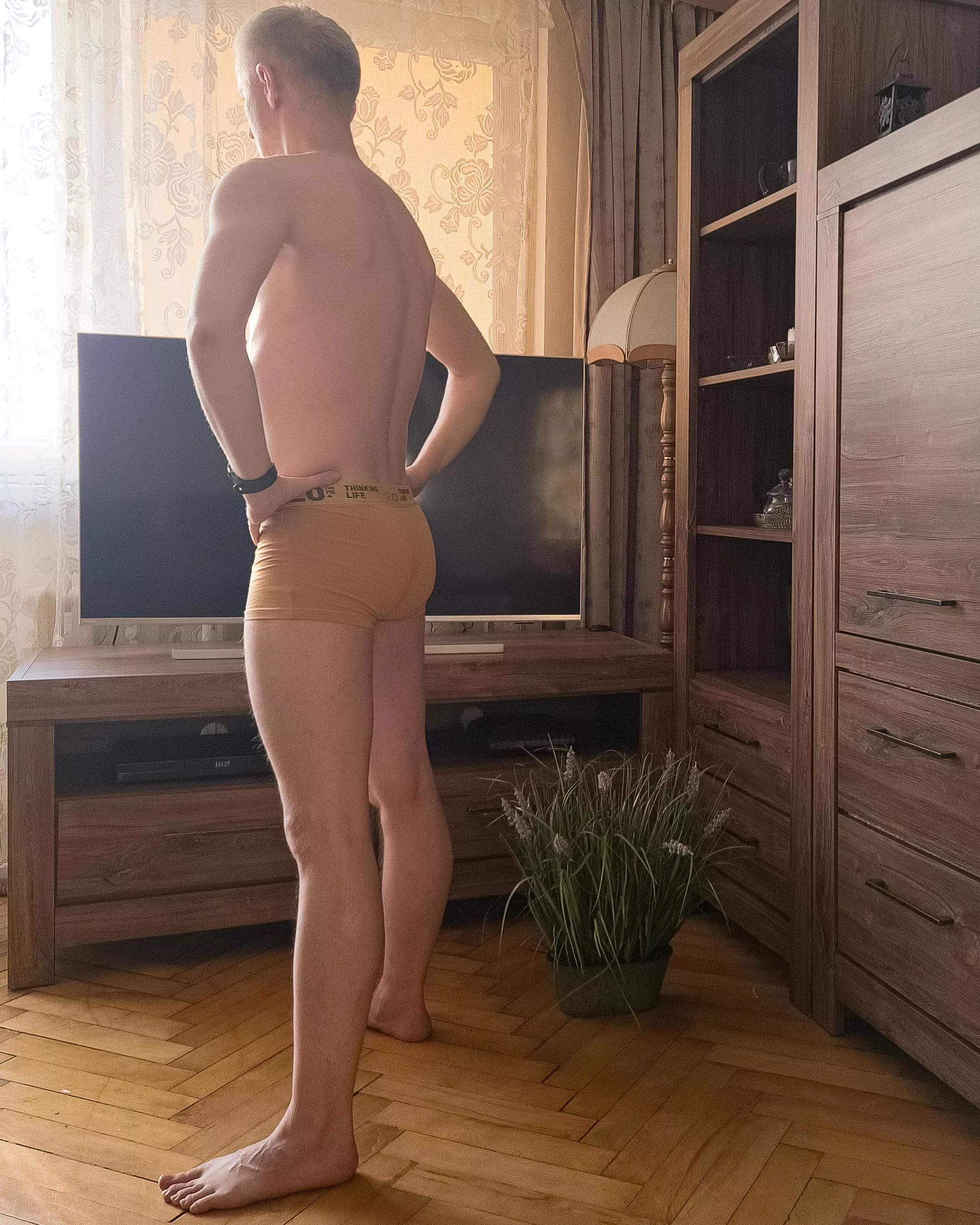 I like this color posted by Kaszek1906