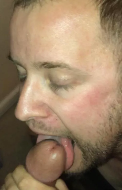 I need more to suck!  Send me ur cock 😩 by Unlikely-Health9014