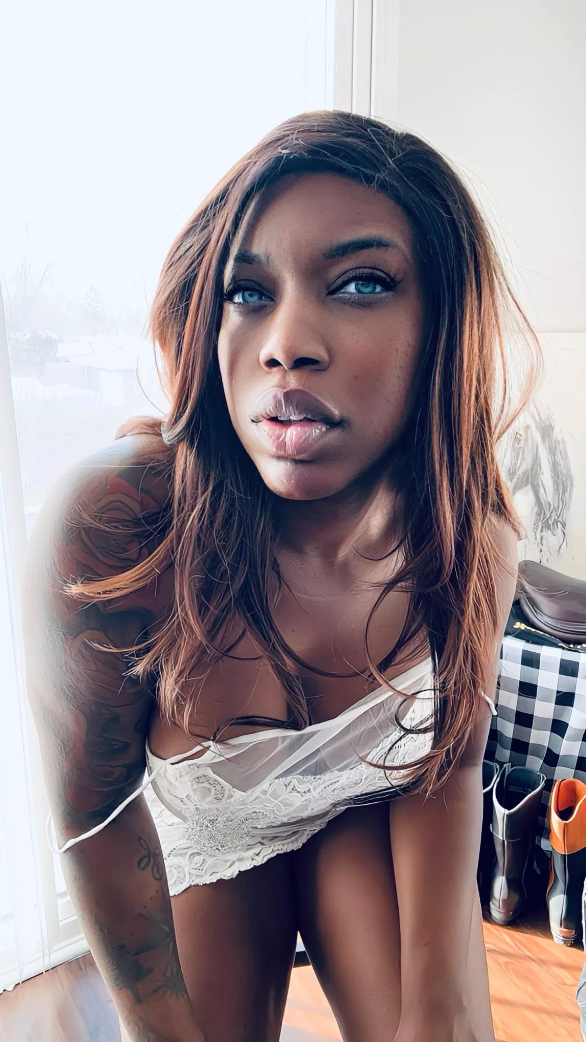 I’m waiting for you to cum fuck me  posted by foxybalboa23